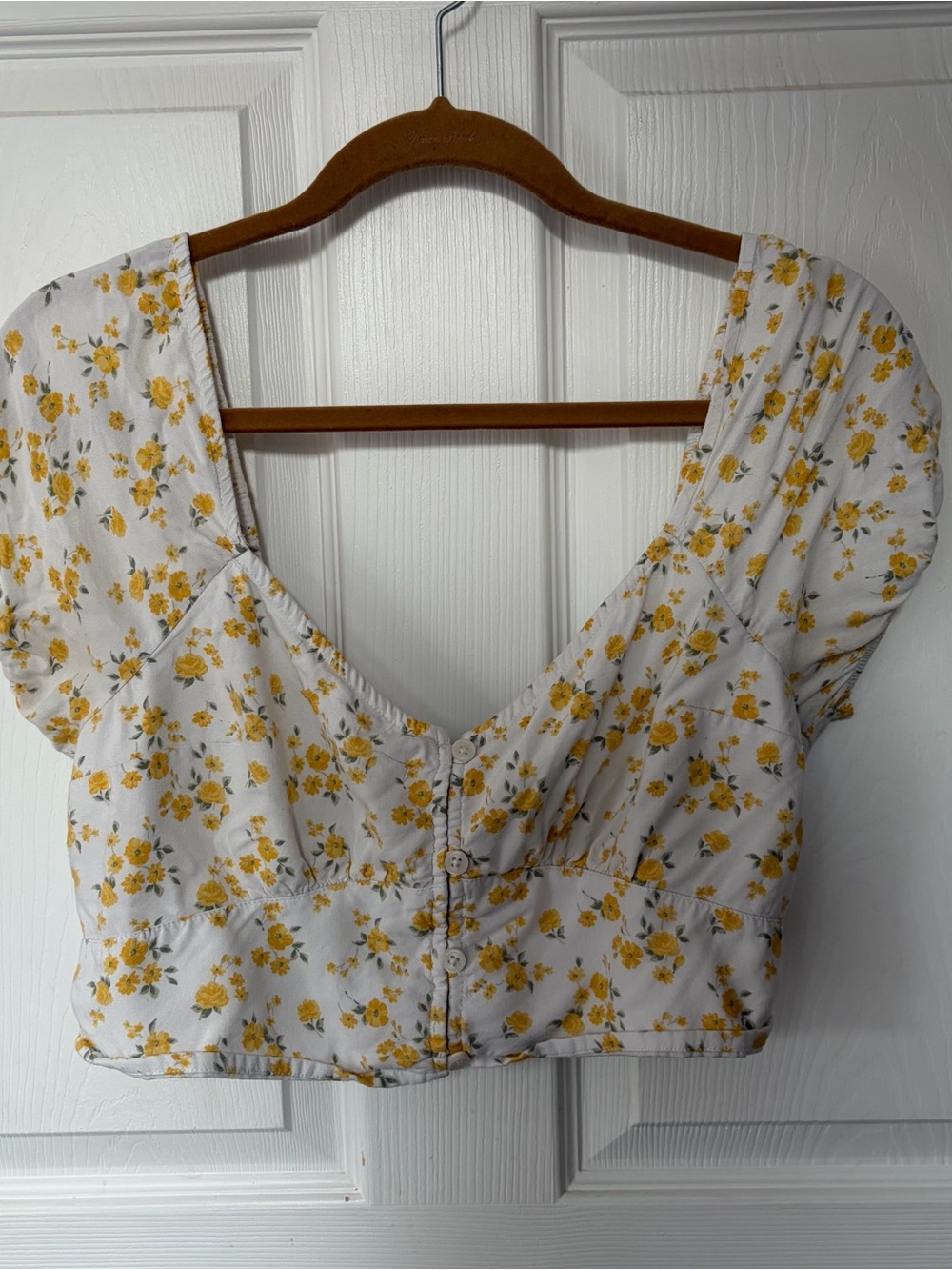 Hollister Yellow Floral Button-Front Crop Top